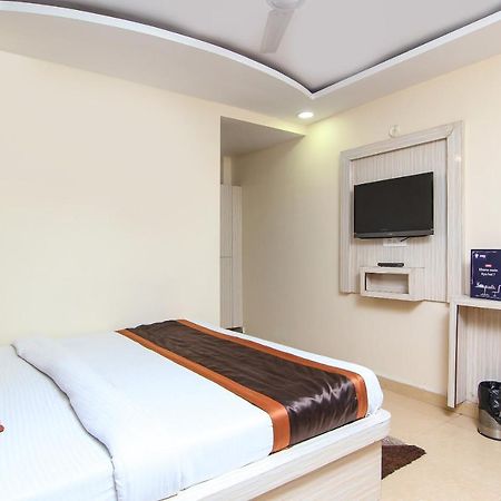 לקנאו Oyo 8883 Hotel Comfort Zone מראה חיצוני תמונה