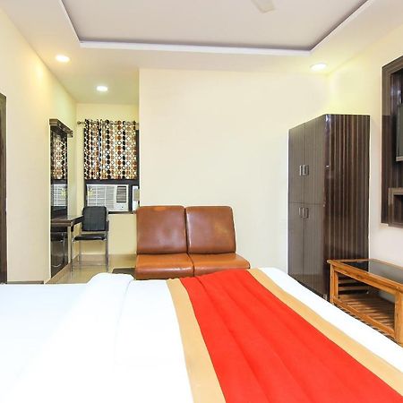 לקנאו Oyo 8883 Hotel Comfort Zone מראה חיצוני תמונה