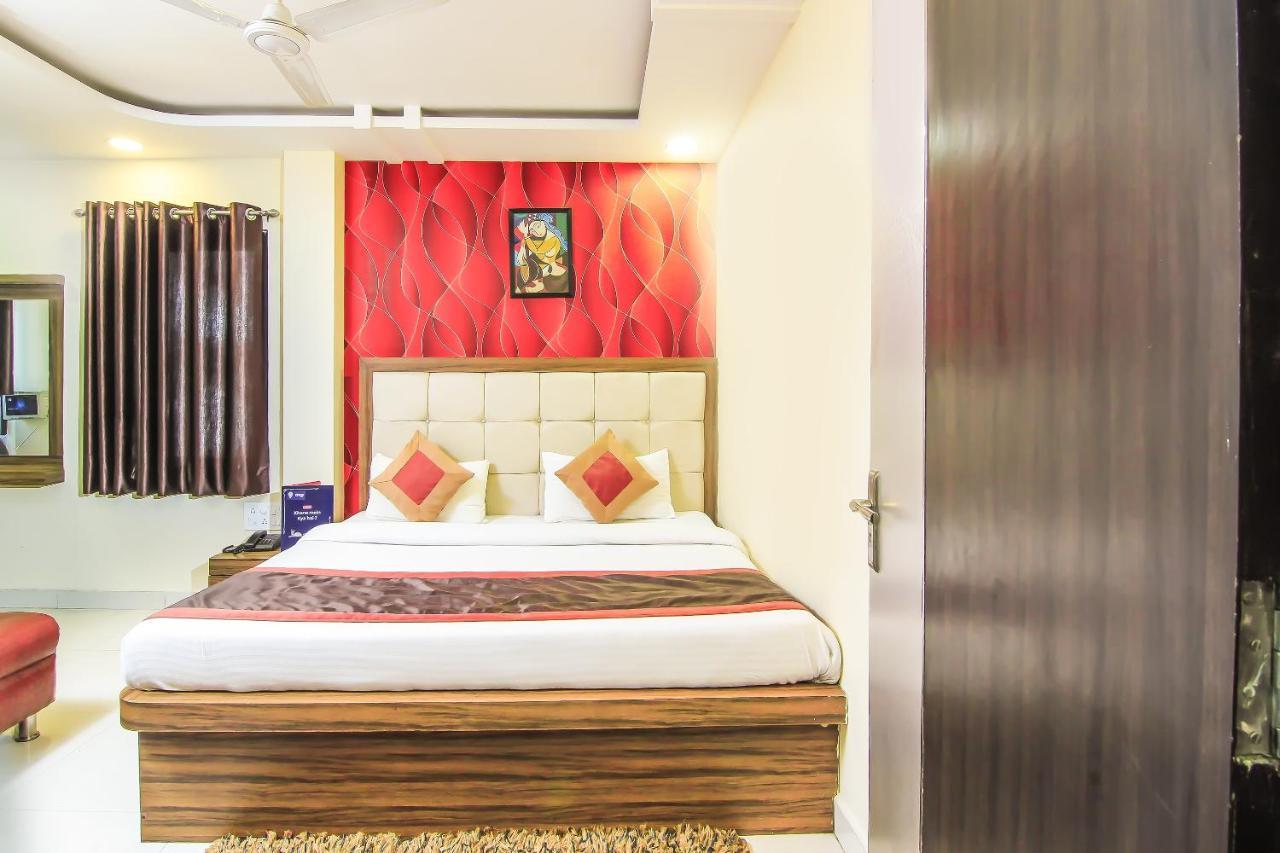 לקנאו Oyo 8883 Hotel Comfort Zone מראה חיצוני תמונה