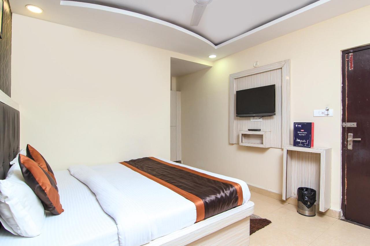 לקנאו Oyo 8883 Hotel Comfort Zone מראה חיצוני תמונה