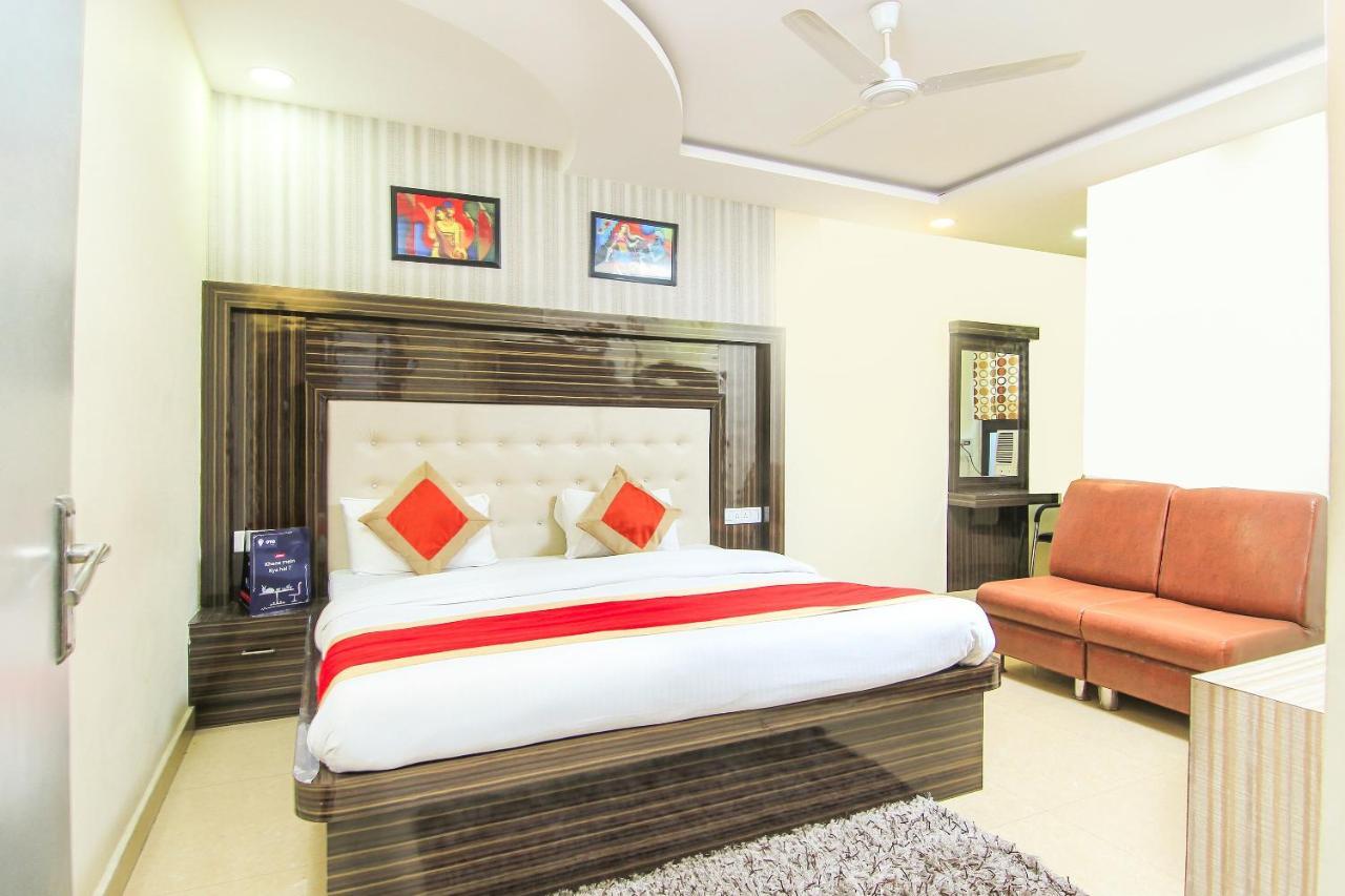 לקנאו Oyo 8883 Hotel Comfort Zone מראה חיצוני תמונה
