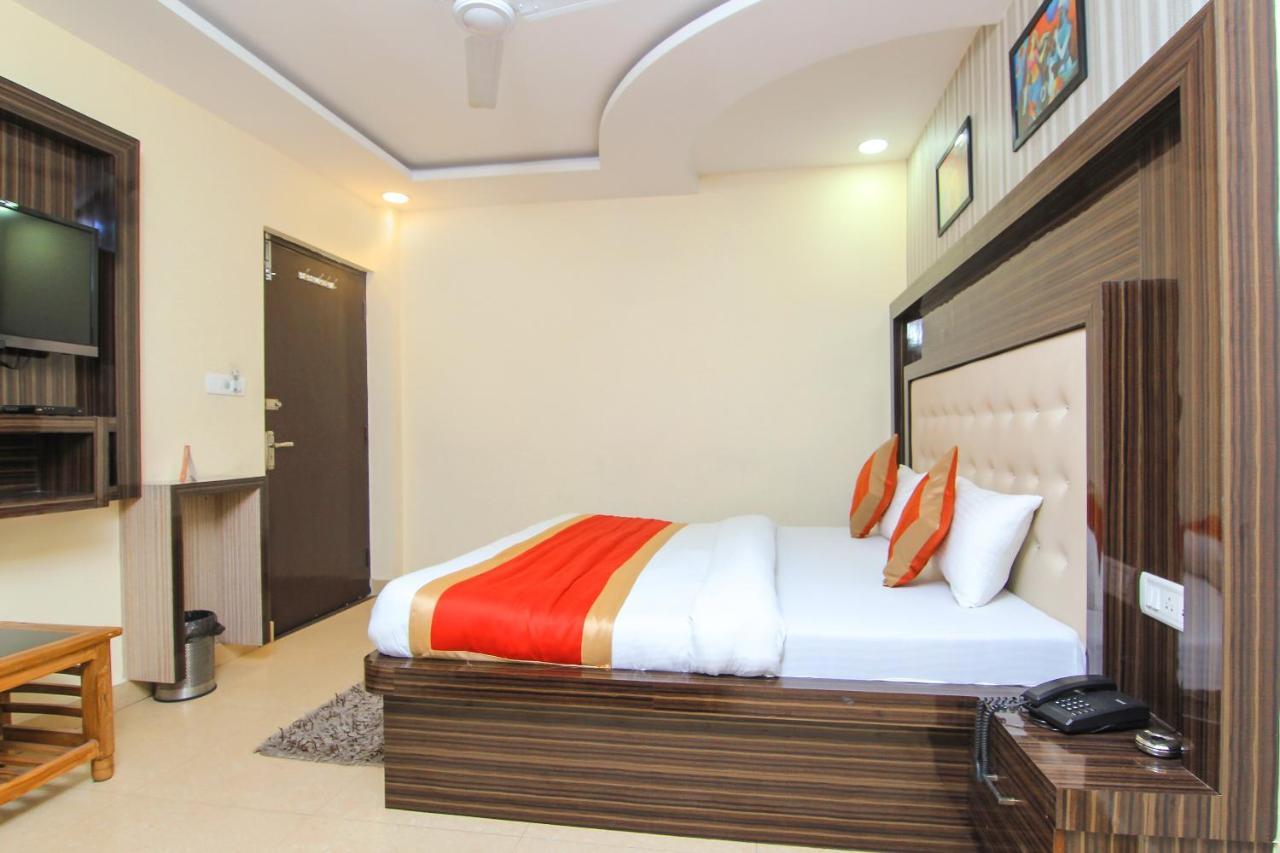 לקנאו Oyo 8883 Hotel Comfort Zone מראה חיצוני תמונה