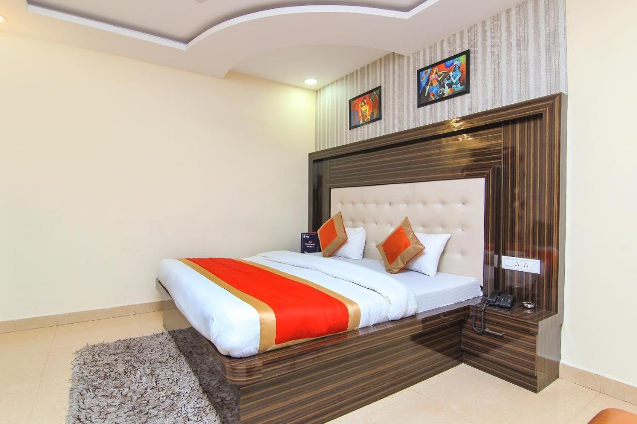 לקנאו Oyo 8883 Hotel Comfort Zone מראה חיצוני תמונה